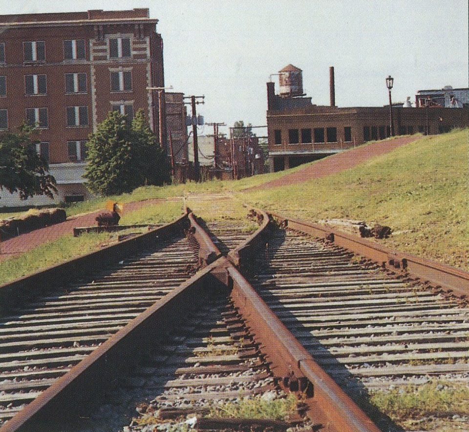 Across the Tracks - 5:00am November 06, 2022